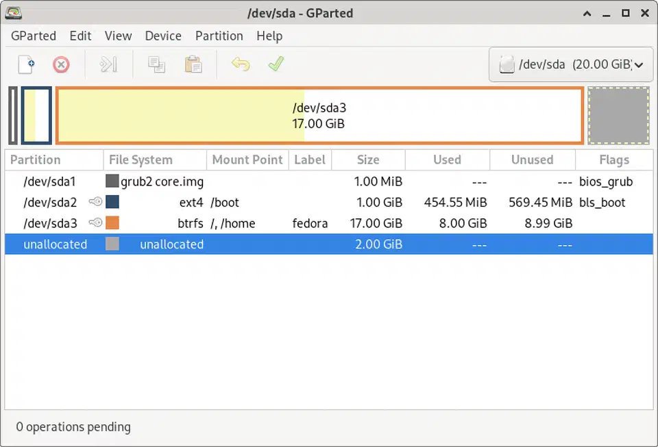 GParted partition editor showing disk layout with multiple partitions including ext4 and unallocated space