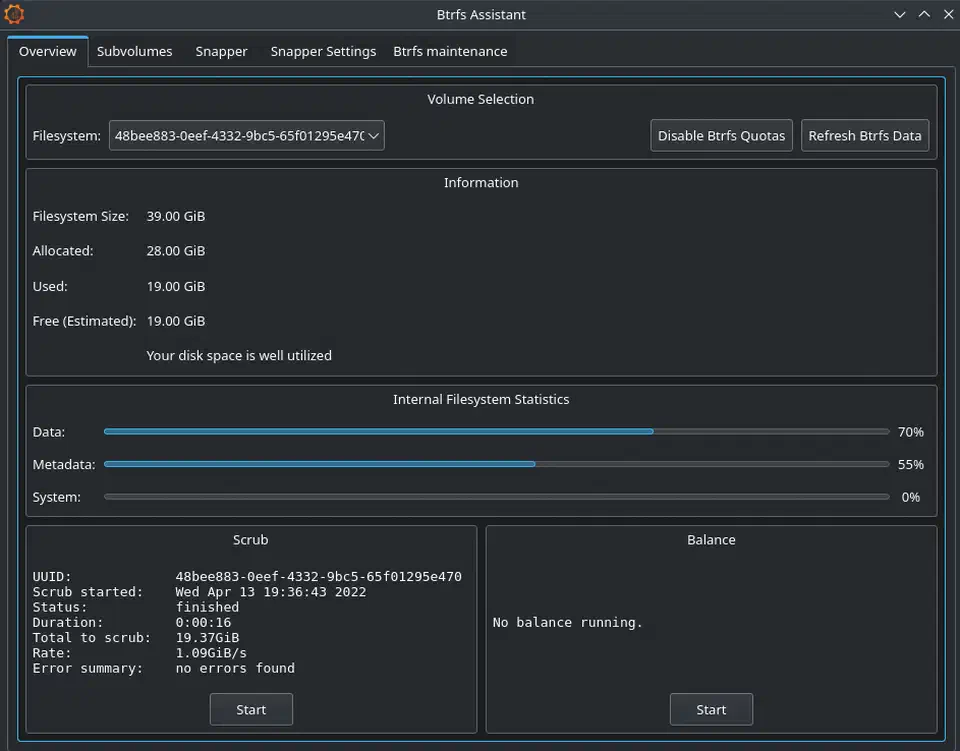 Btrfs Assistant main window showing the filesystem overview tab with total size, allocation bars, and unallocated space